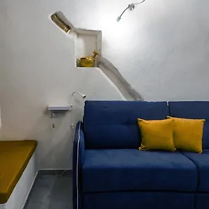 Elegante studio nel centro storico di Cagliari Appartamento